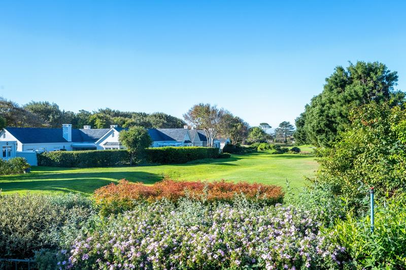 To Let 4 Bedroom Property for Rent in Steenberg Estate Western Cape